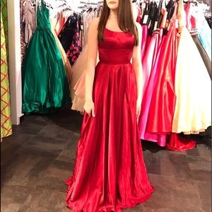 Sherri Hill prom dress - Style 52022